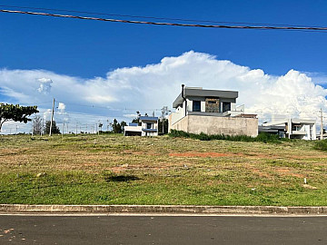 Lote em condom�nio fechado